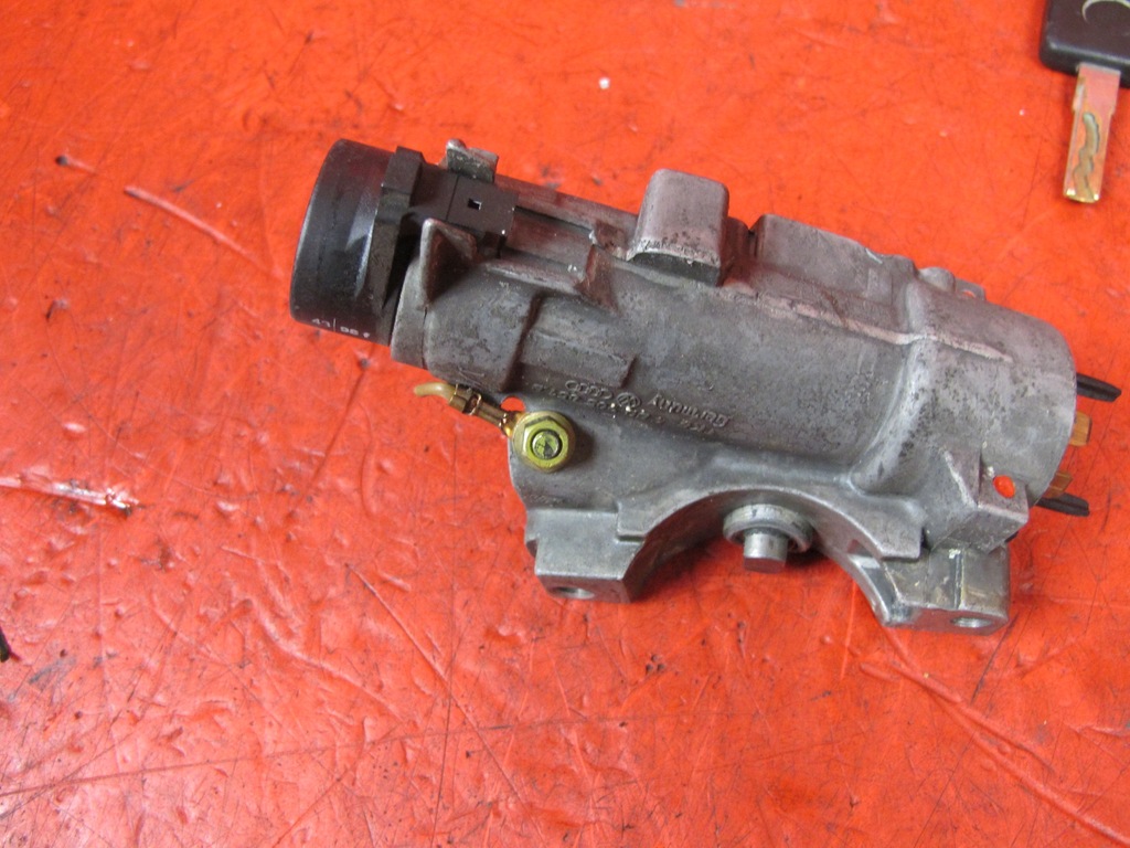 фото №8, Audi tt 8n 1.8 t бортовой компьютер замок зажигания счетчик набор