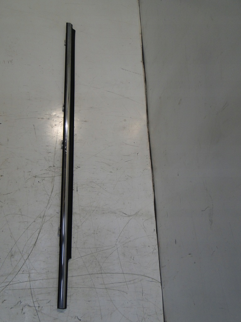 фото №1, Mitsubishi outlander 2 ii lift fl молдинг ущільнювач лівий перед хром ліва