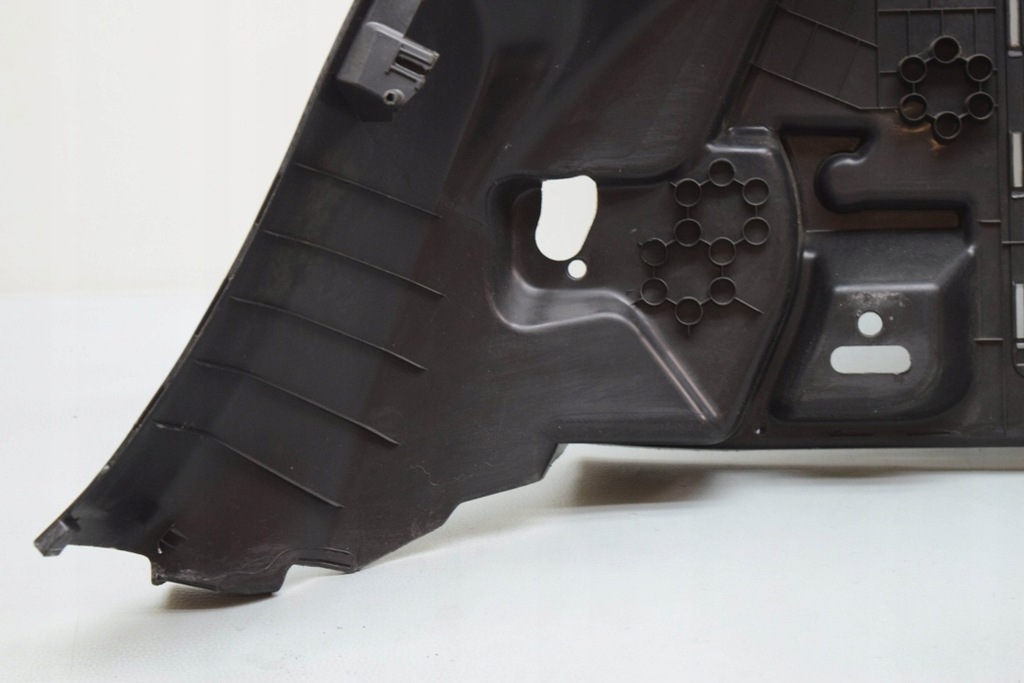 фото №9, Левая обивка багажника skoda fabia iii estate nj5 6v9867427d 1.0l