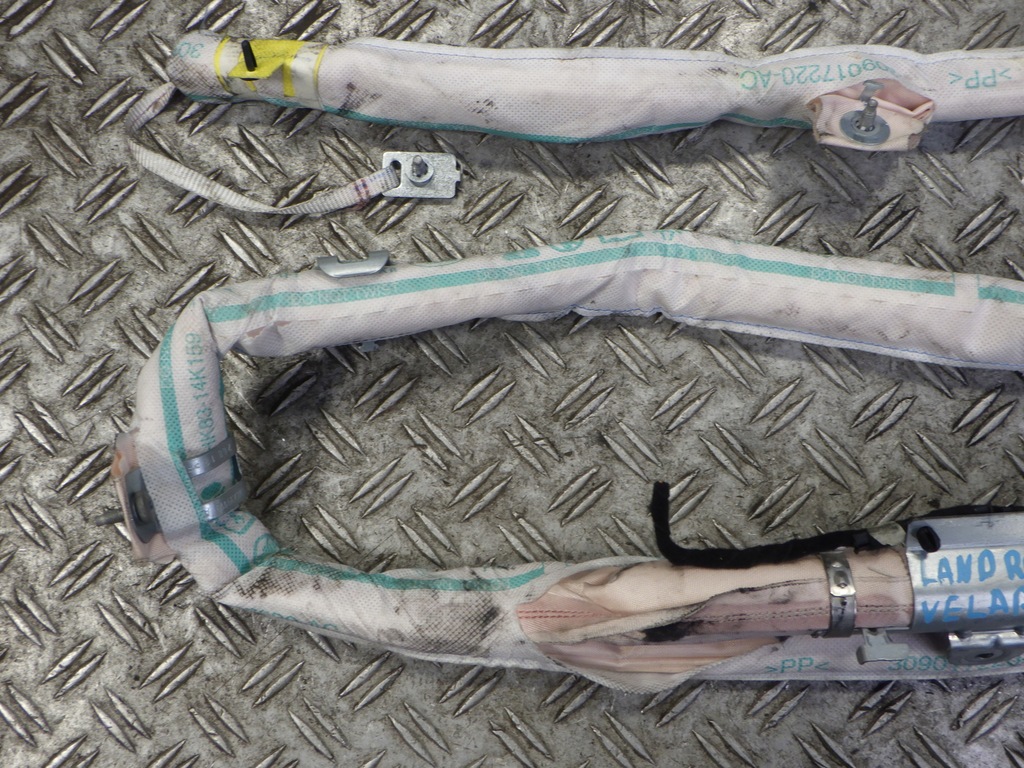 фото №2, Range rover velar l560 шторка безпеки права оригінал