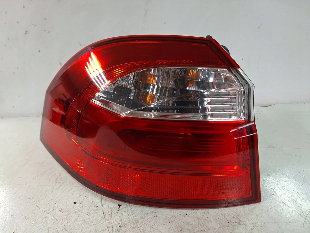 фото №1, Лампа задняя левая kia rio iii 11- hb