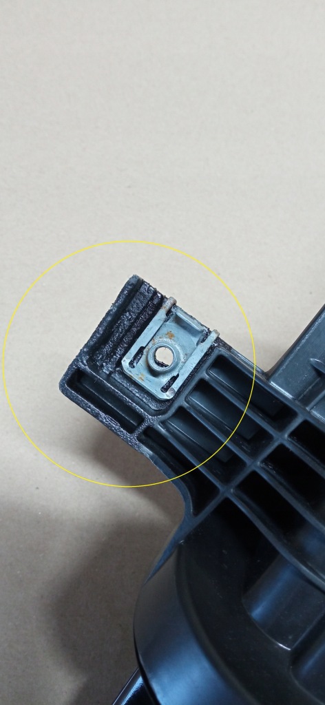 Tesla model 3 y рестайлінг  20- фара перед правий full led європа  151495300d в Україні