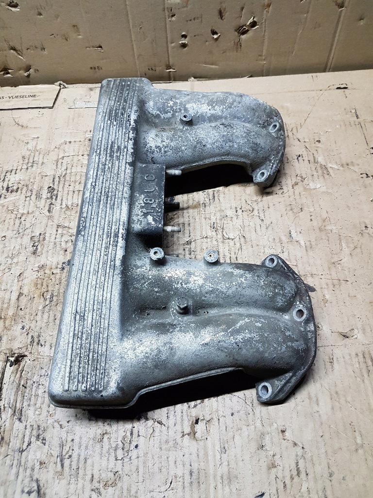 фото №1, Коллектор всасывающий bmw e36 1.8