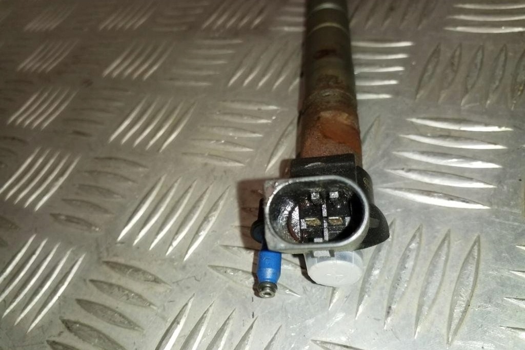 фото №1, Инжектор hyundai santa fé ii cm 338002f000 2.2l дизель 2010