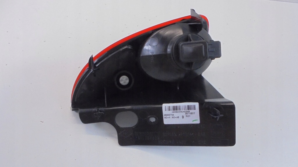 фото №4, Правый противотуманная фара задний renault grand scénic iv r9_ 8200027154 3.0l дизель