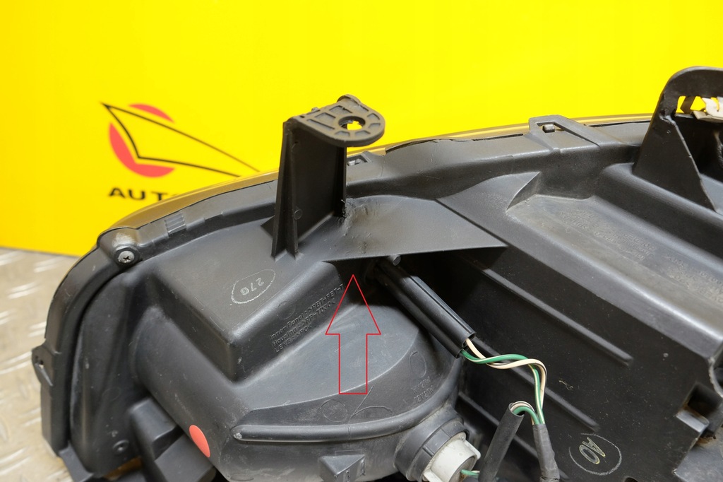 фото №11, Infiniti qx56 qx80 2011- фара лампа ксенон usa