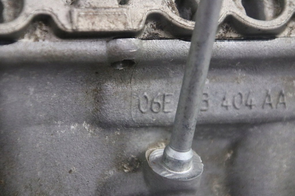 фото №11, Audi a8 d4 3,0 tfsi crec головка права 06e103404aa