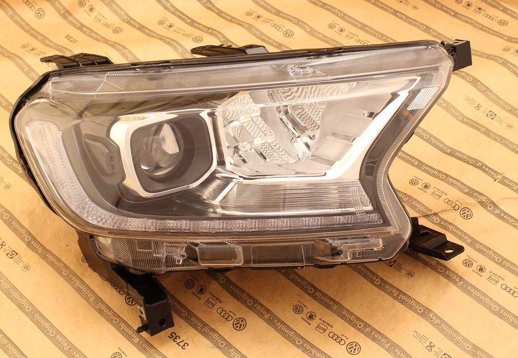 фото №1, Ford ranger raptor 18-22 лампа перед full led серебристая