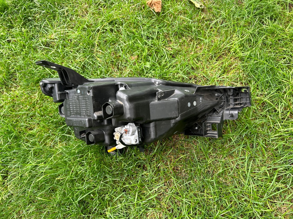 фото №6, Комплект лампа ліва права mazda cx3 13 pin