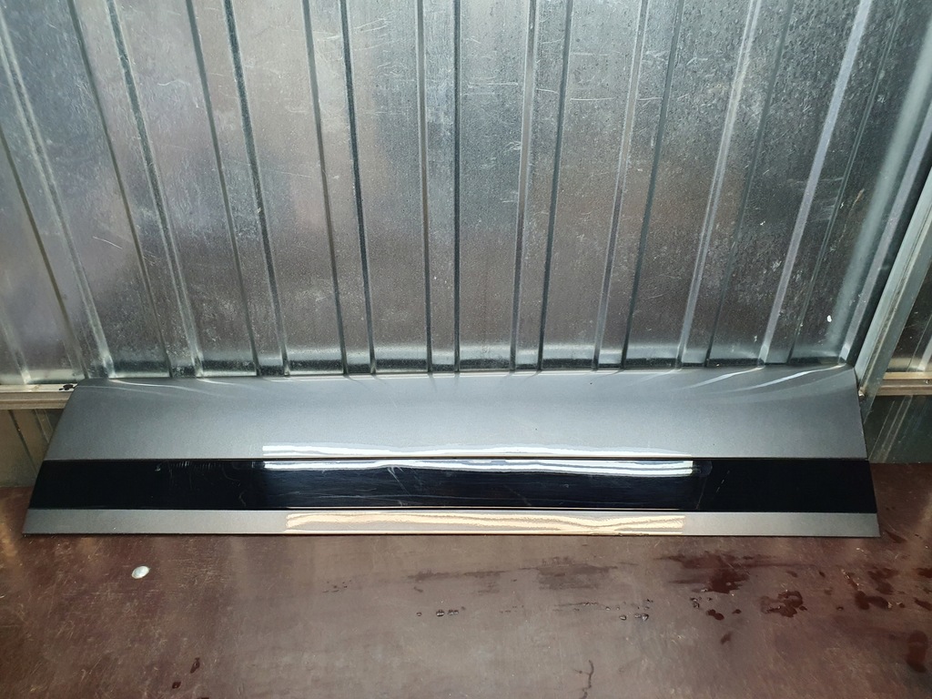 фото №1, Молдинг na дверь правая перед range rover velar