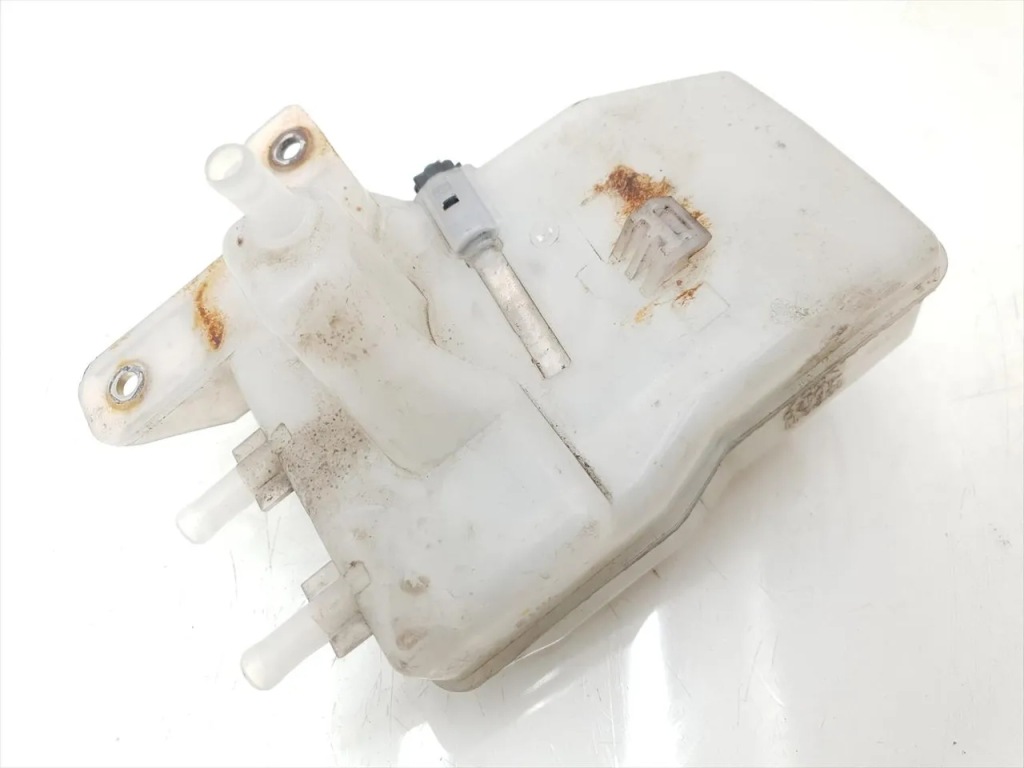 Toyota prius бак рідина гальмівний 1.5 hybrid full hybrid 132311-40120 Ціна