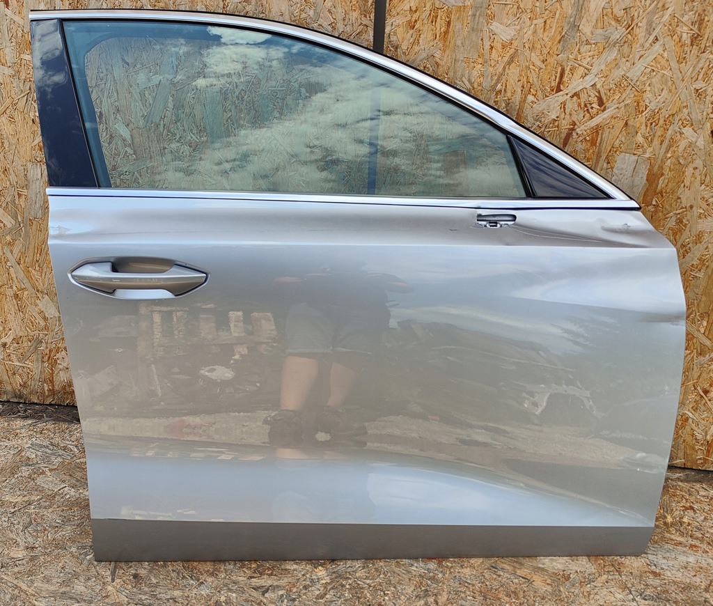 фото №1, Дверь правое передние правый перед audi a3 8y sportback