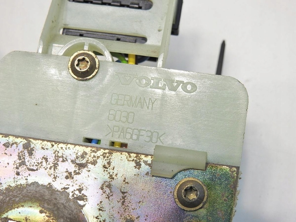 фото №8, Замок крышки volvo v70 ii 999066622