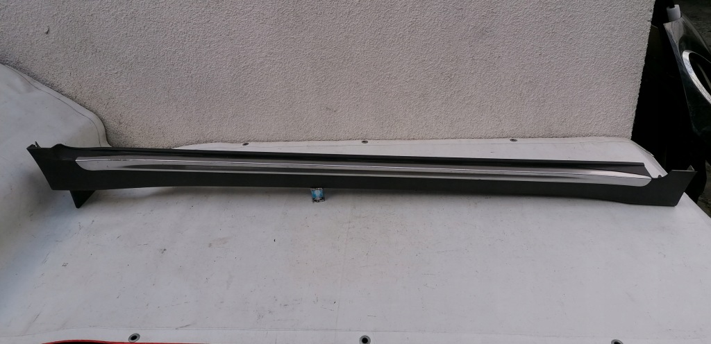 фото №1, Kia sportage iv gt-line молдинг накладка порог правая 18r.