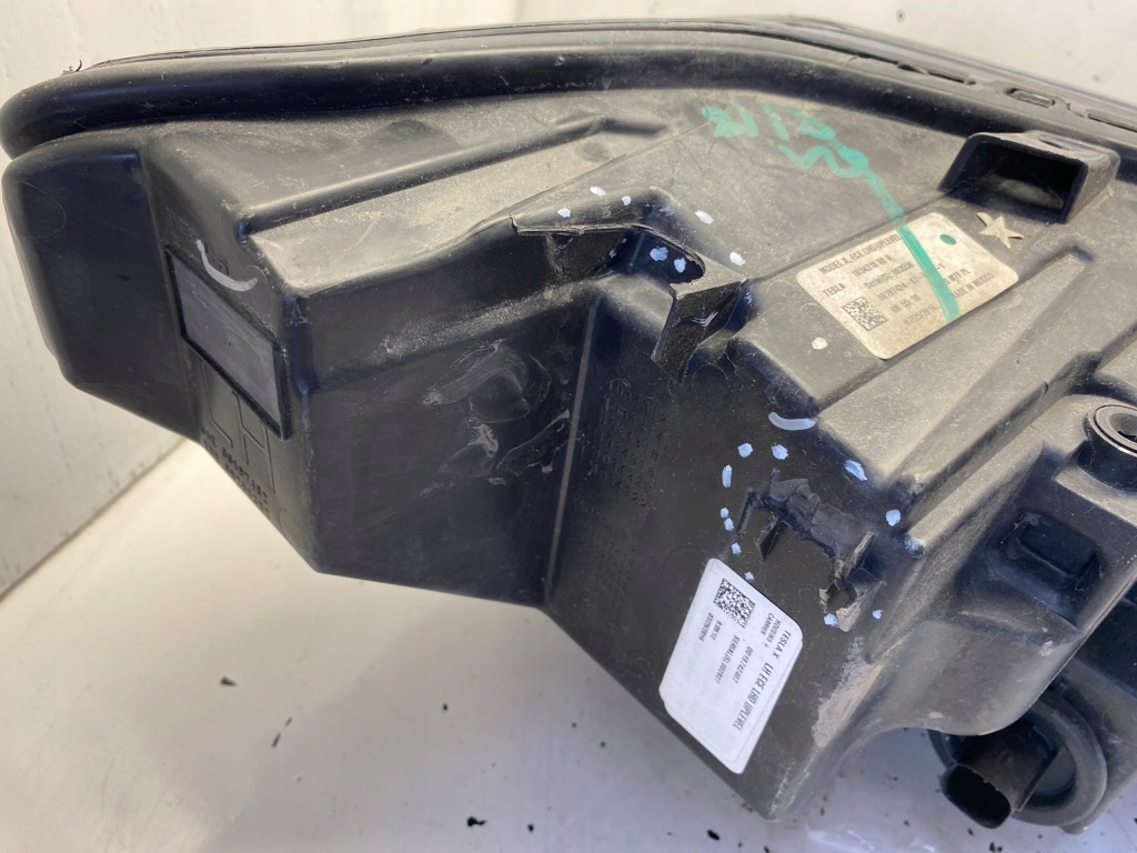 Tesla model x фара левый перед full led 103431800b Цена