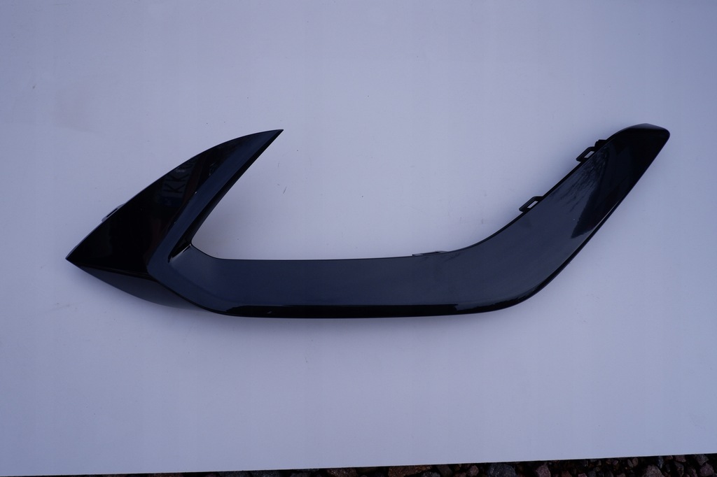 фото №1, Kia sportage 5 v молдинг бампера правая h8g 86596-r2ca0