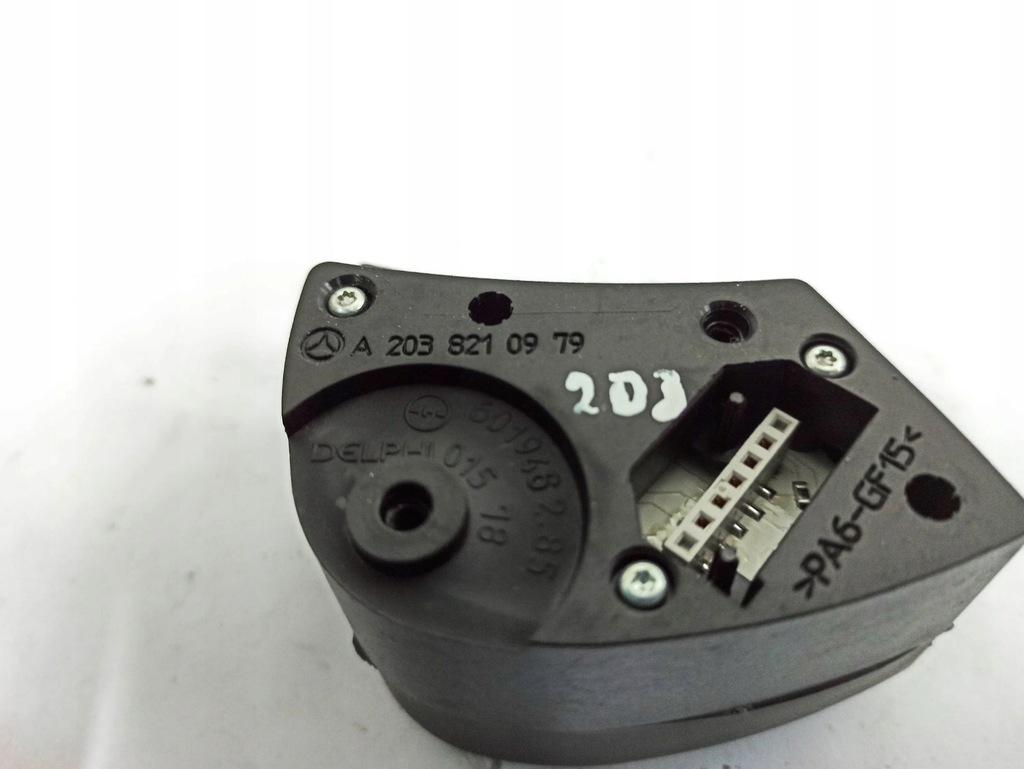 фото №13, Mercedes-benz c w203 2004 панели управление, переключатели