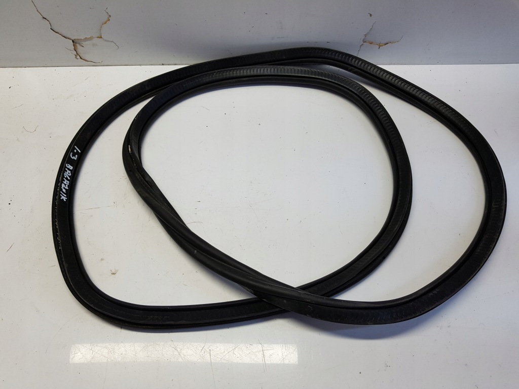 фото №1, Bmw i3 прокладка крышки багажника