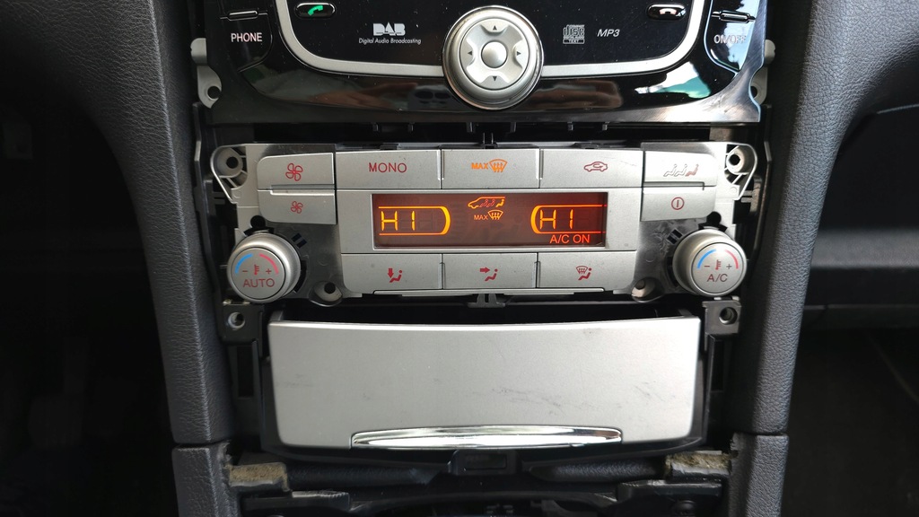 фото №3, Ford galaxy mk3 06-10 r. панель обдув кондиционера na задняя 3 ряд 2010 rok