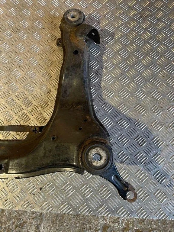 фото №7, Підрамник передні audi a4 avant 8ed, b7 8e0399313bd 2.0l дизель 2006