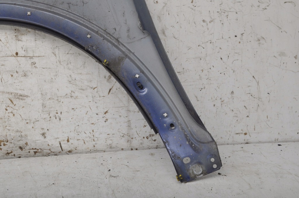 фото №11, Volvo c30 крила правий перед передній