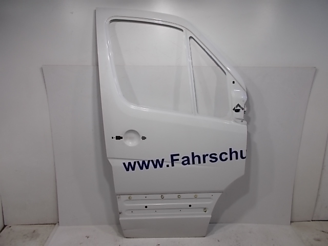 фото №1, Vw crafter i sprinter 906 06-16 дверь правое перед
