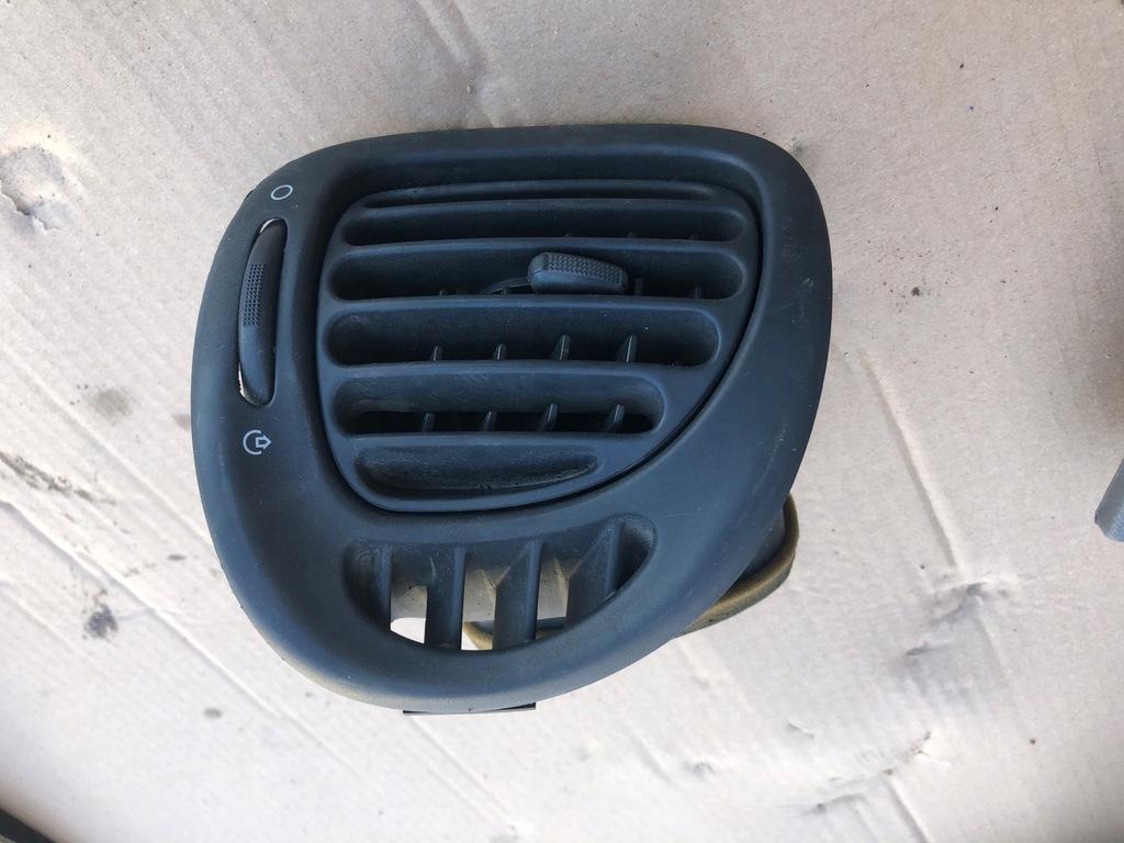 фото №1, Решітка ліва обдув впуск citroen xsara picasso