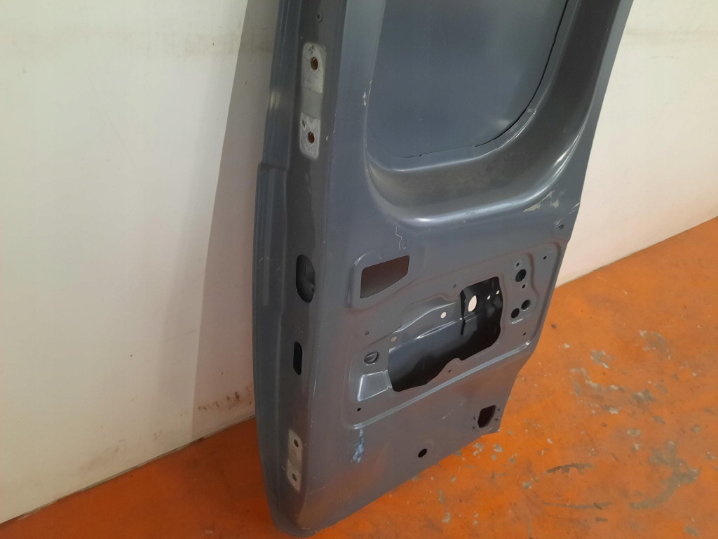 Renault express 21-24 крыло дверь задняя правый  правое  задняя Доставка