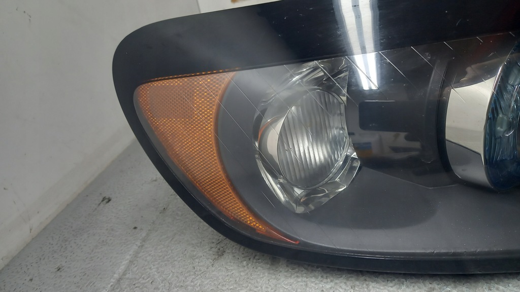 фото №15, Фара правий 31214571 ксенон volvo c30 06-12r