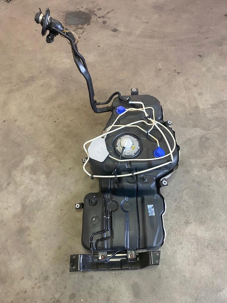 фото №1, Бак пального audi q5 2.0 tfsi 8r0201021