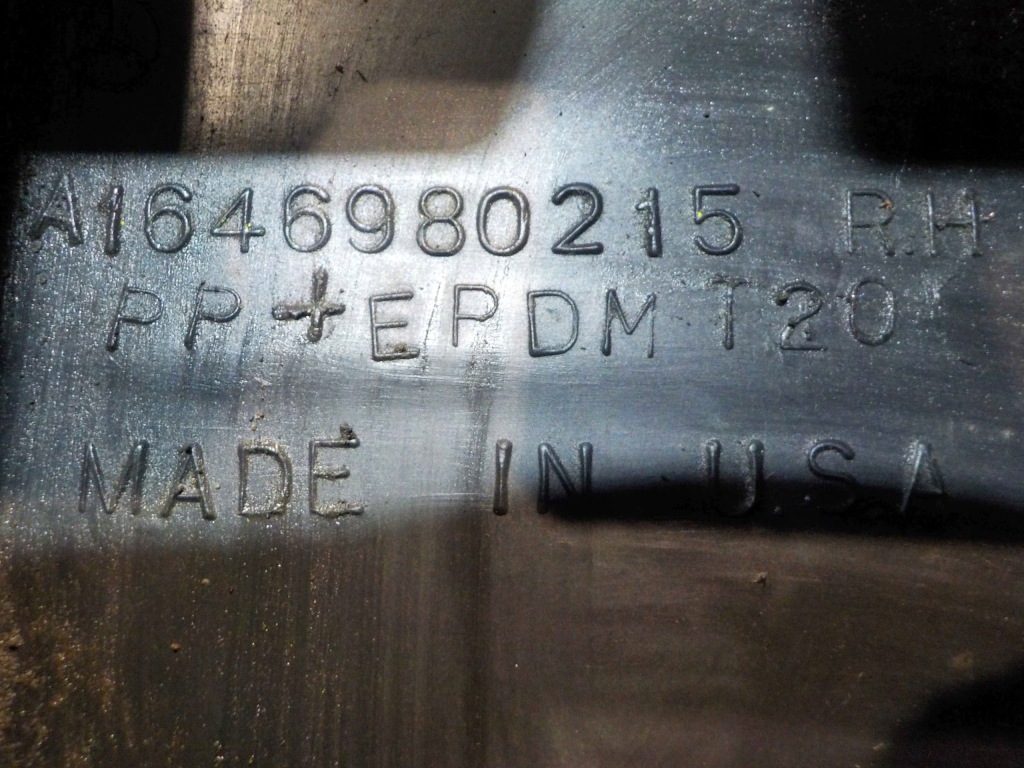 Mercedes ml ii w164 07r молдинг поріг права перед a1646980215 в Україні