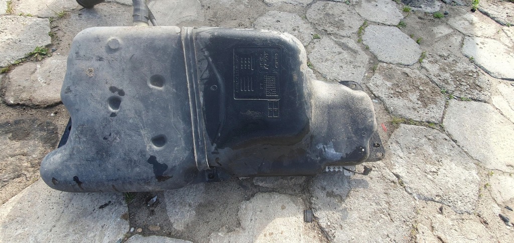 Бак топлива 1.5 blue hdi peugeot 208 9803792480 Киев