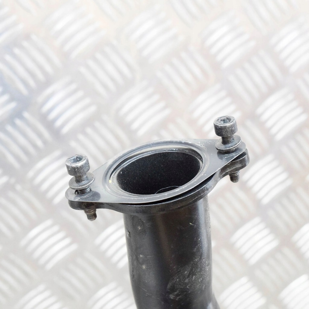 фото №5, Maserati levante 2020 левая сторона wąż / труба интеркулер