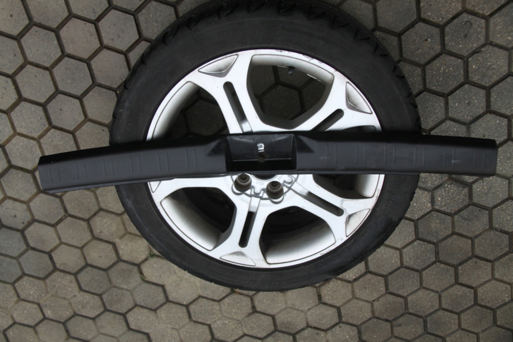 фото №1, Молдинг багажника subaru forester ii sg lift 05 08 94026sa000