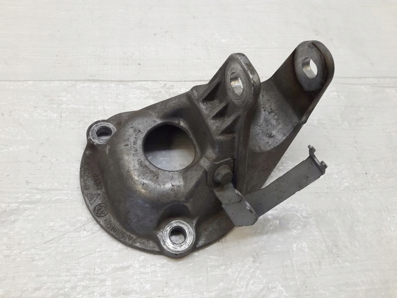 фото №1, Porsche cayenne 7p5 кронштейн кронштейн амортизатора