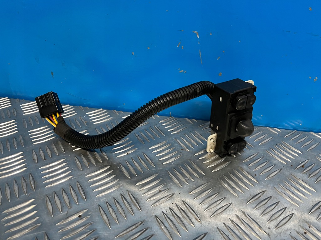 фото №1, Lincoln navigator i 98- перемикач lewego сидіння