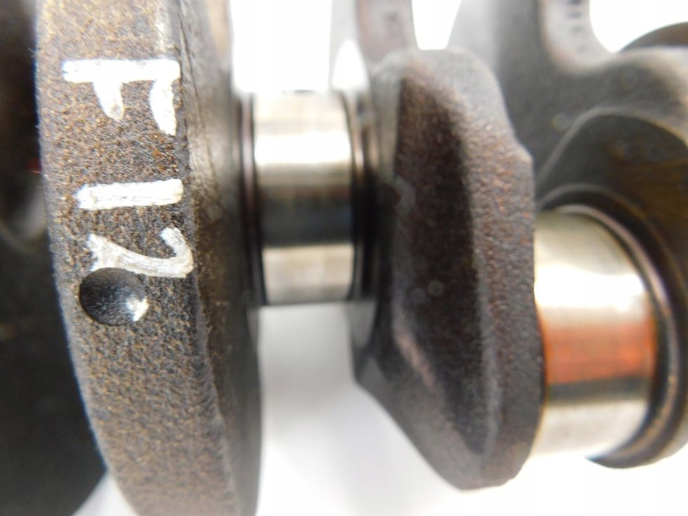 Купити Wał колінчастий вкладиші 4 поршні 1.6 fsi vw passat b6 touran octavia 2 набір