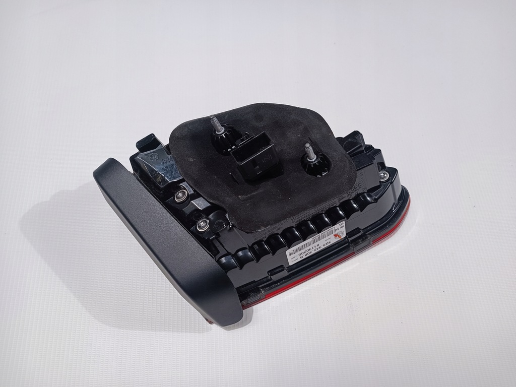 фото №7, Лампа задняя правая w крышка 3 pin vw arteon