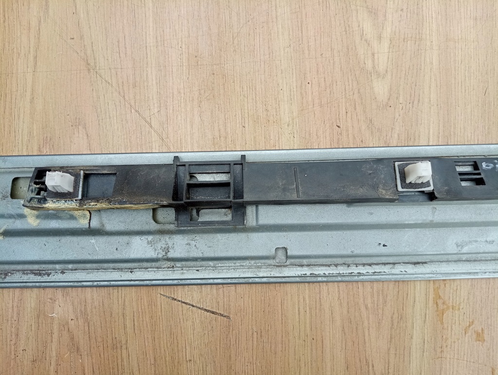 фото №12, Podkł. проставка захист рейки двері зсувний ліва honda odyssey 2005 72589shja