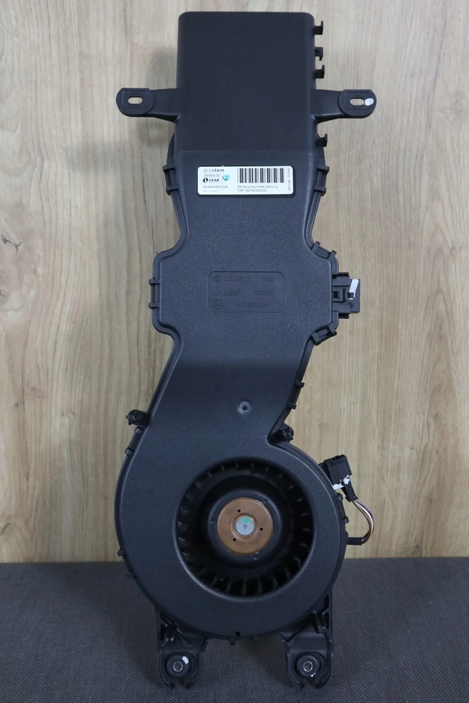 фото №1, Mercedes slk r171 двигун повітропровід вентиляція вентилятор сидіння 1718300008