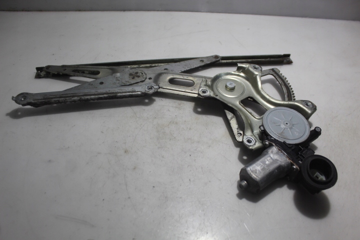 фото №3, Механизм окон правый перед lexus is ii 220