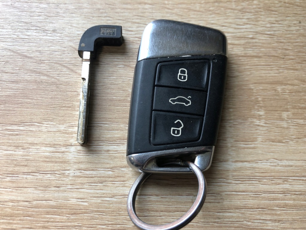 фото №4, Ключ keyless skoda kodiaq