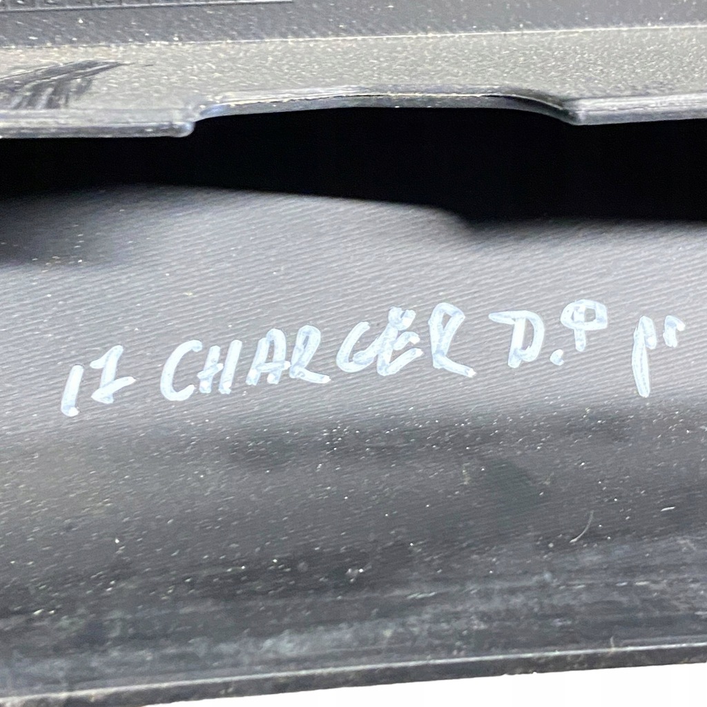 фото №9, Dodge charger 2017 правая сторона молдинг порог передняя