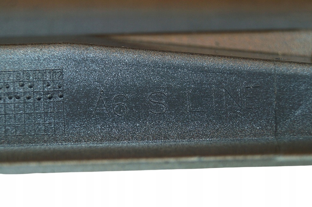 фото №8, Молдинг поріг права audi a6 c8 4k0 s-line