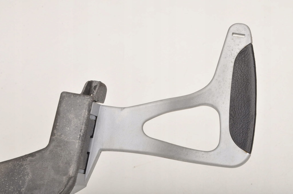 фото №7, Aston martin db9 6.0 рычаг переключения передач e10602xb