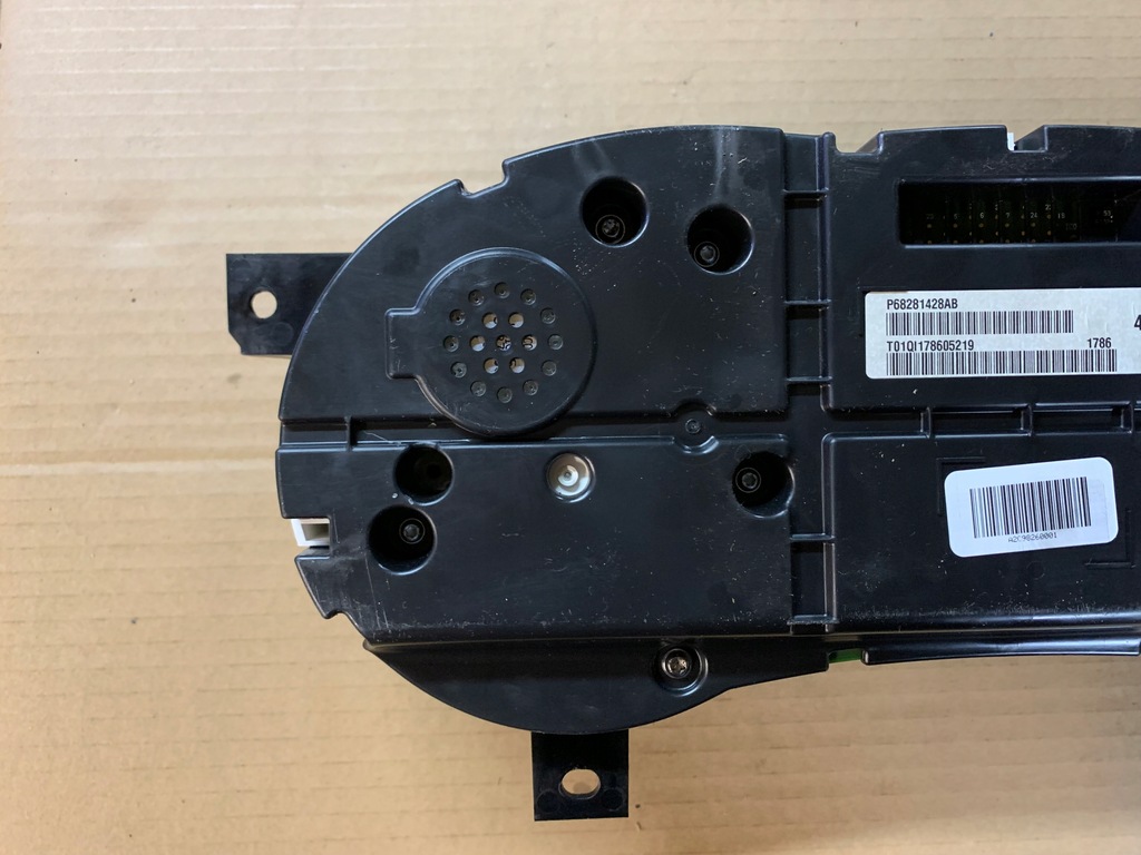 фото №8, Счетчик приборы dodge charger srt 6.4 p68281428ab