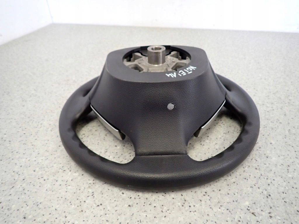 фото №9, Nissan note e12 12- повітропровід колесо керма