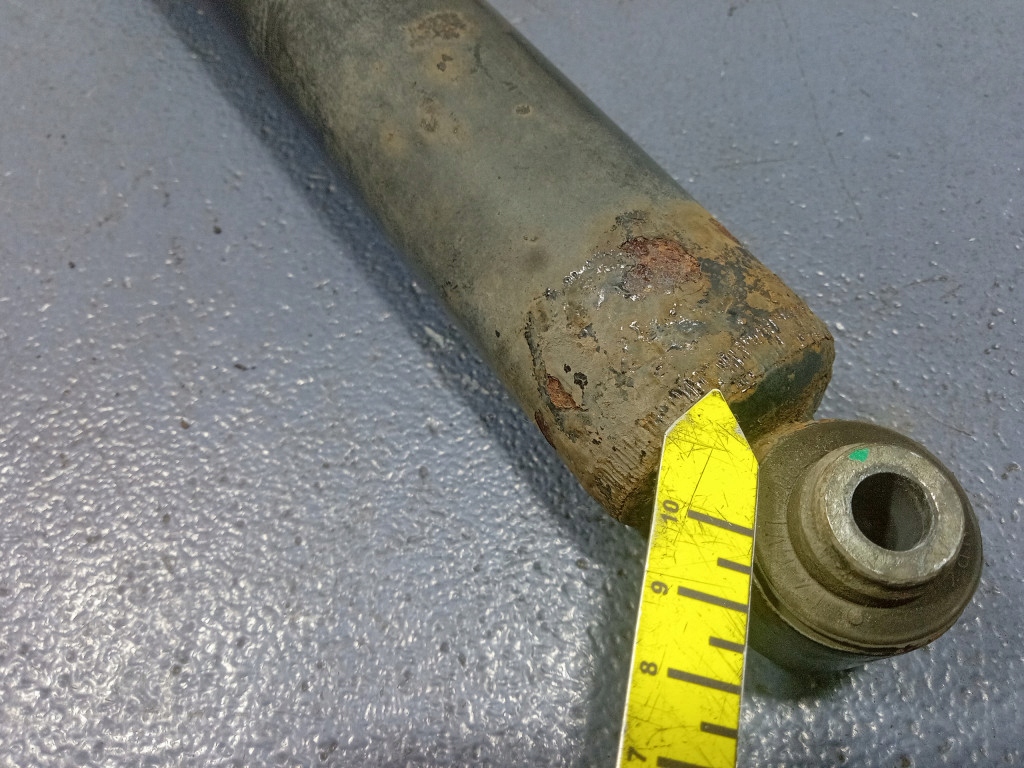 Mercedes glc x253 амортизатор задний  правый a2533201330 Недорого