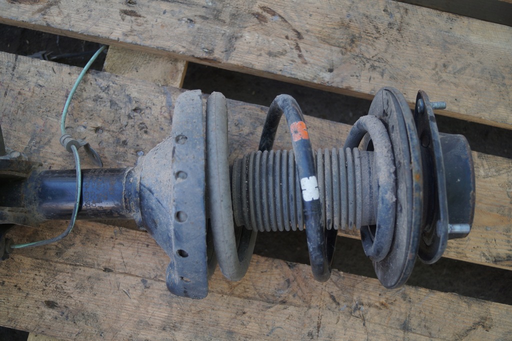 фото №4, Поворотний кулак правий перед subaru wrx sti 2.5 b 14-17