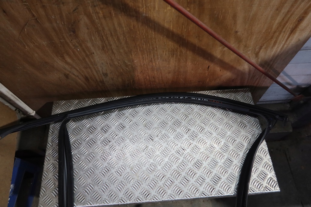 фото №8, Прокладка рамка двері правий перед bmw f16